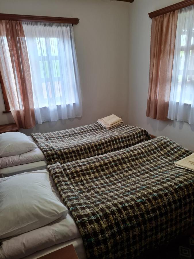 Guest House Shina Omalo Εξωτερικό φωτογραφία