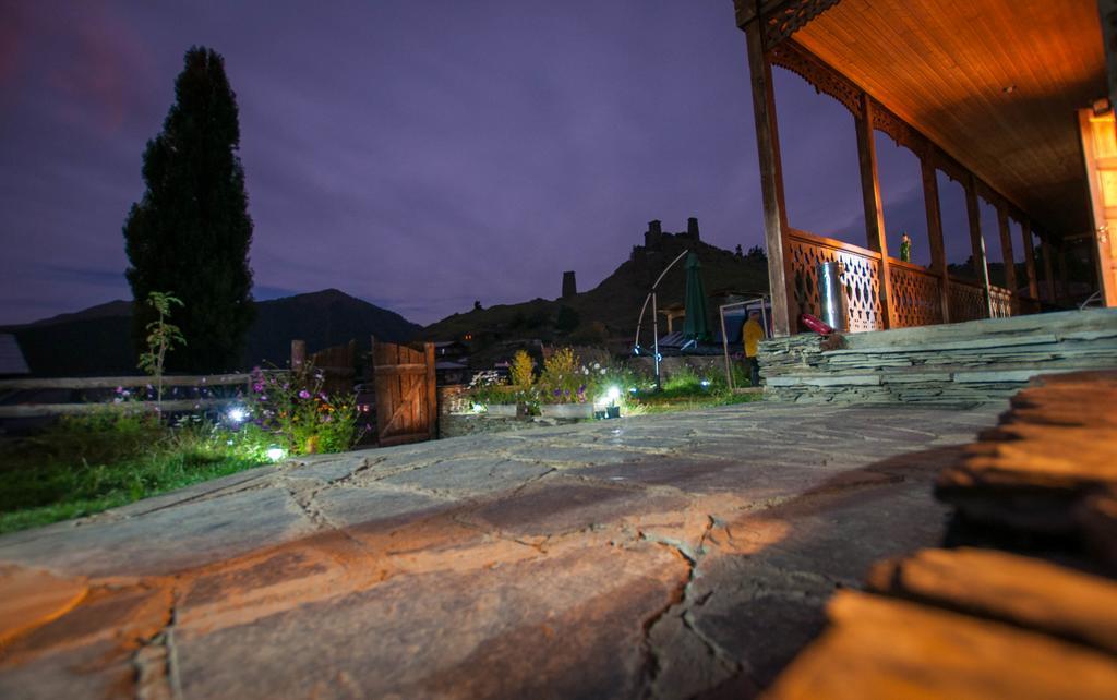Guest House Shina Omalo Εξωτερικό φωτογραφία