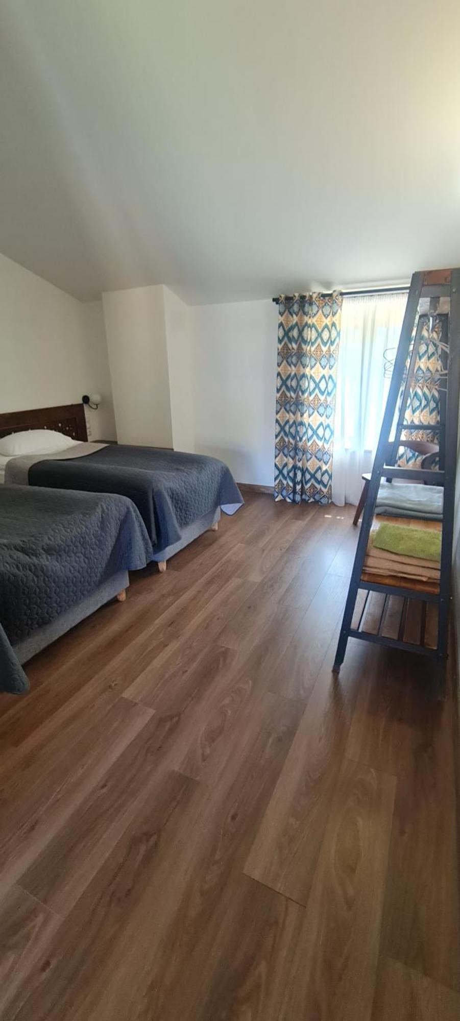 Guest House Shina Omalo Εξωτερικό φωτογραφία