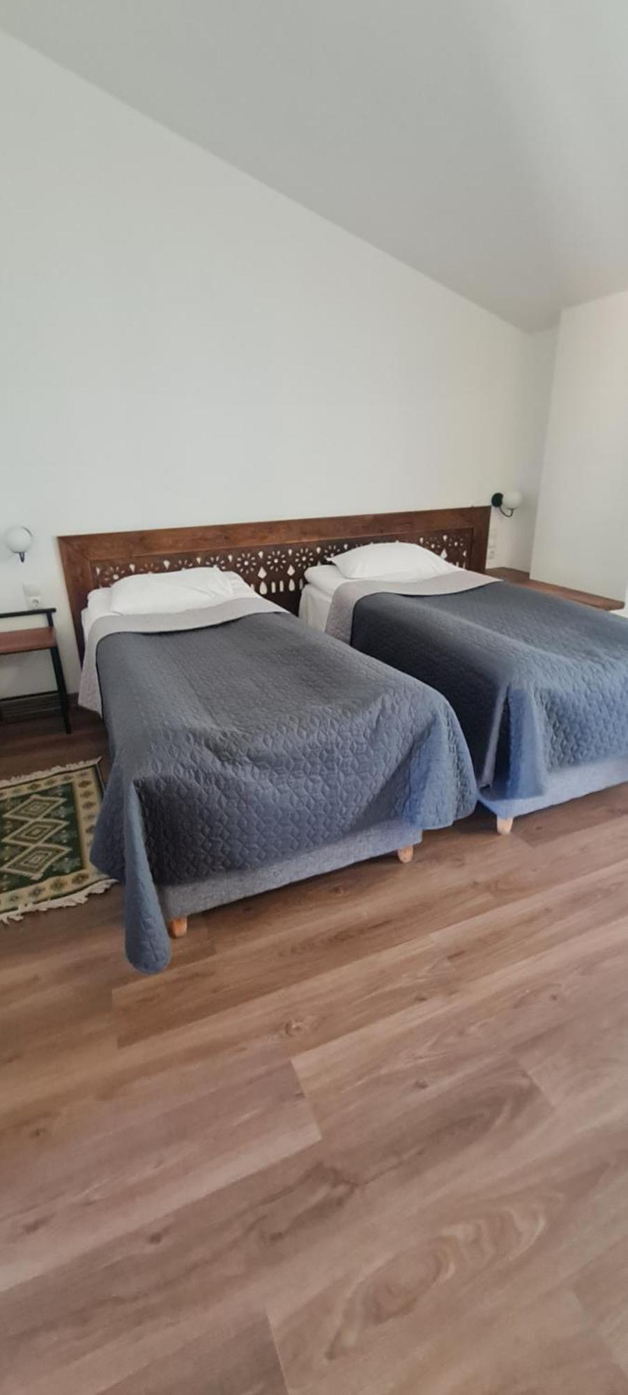Guest House Shina Omalo Εξωτερικό φωτογραφία
